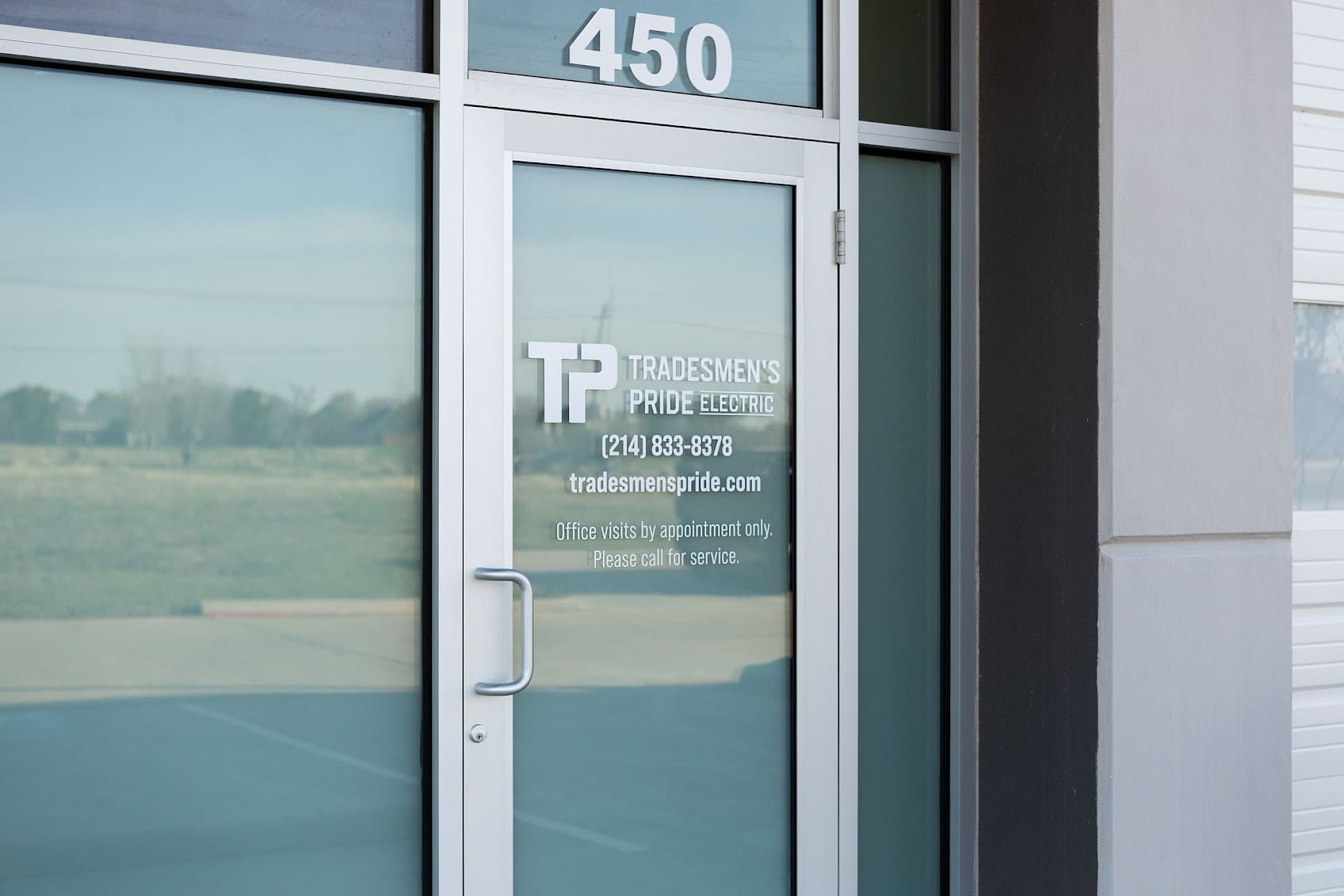 Front entrance of the Tradesmen’s Pride Electric office in Lewisville